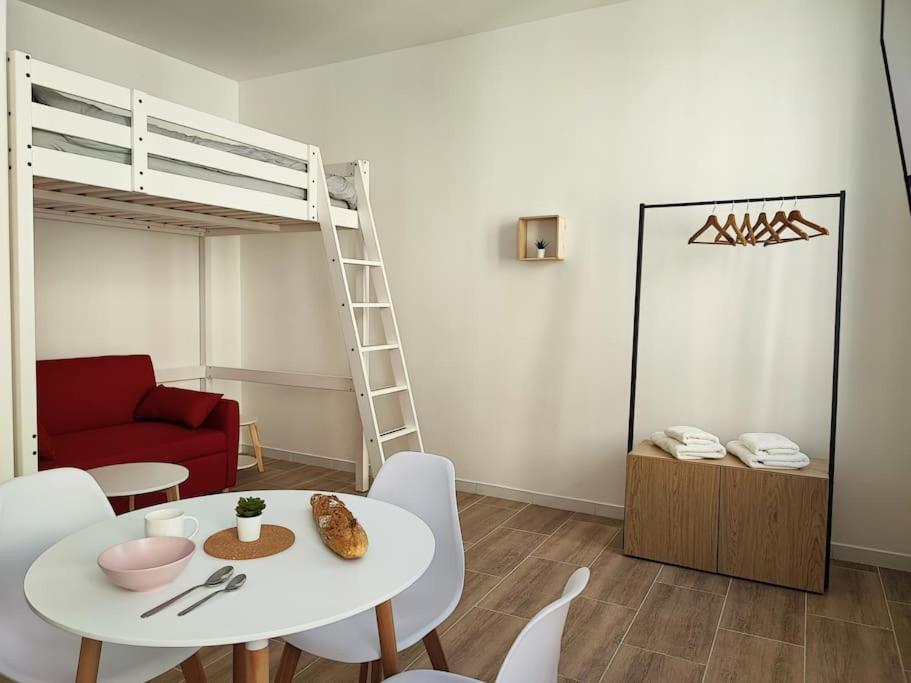 Escale Entre Cite Et Bastide Clim Wifi Smart Tv Apartment Carcassone Exterior photo