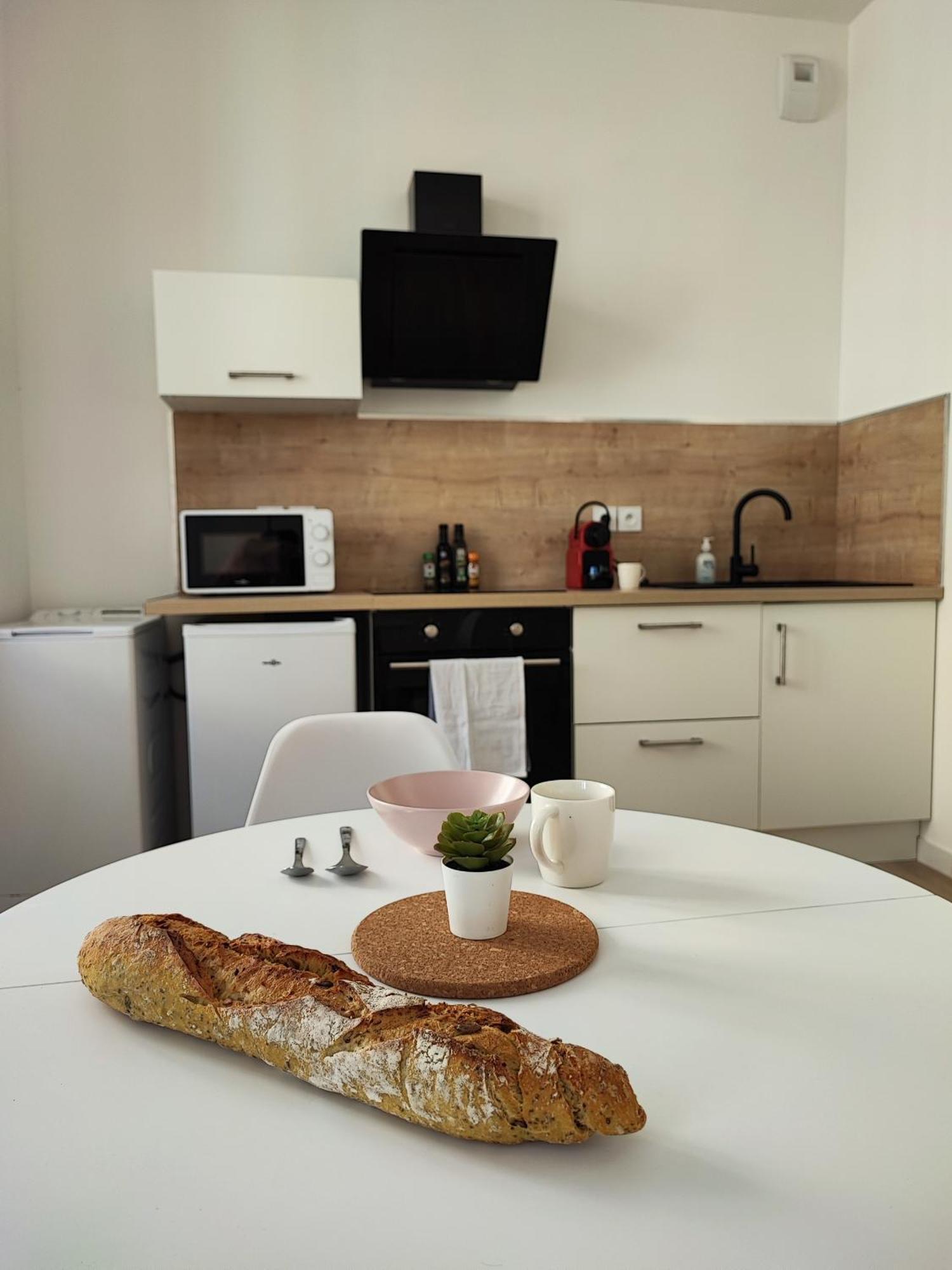 Escale Entre Cite Et Bastide Clim Wifi Smart Tv Apartment Carcassone Exterior photo